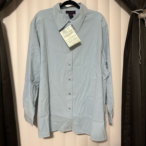 Denim&Co Tops - Denim & Co Bleached Denim soft button down womens top